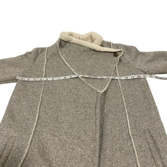 Jack by BB Dakota Alessia Shearling Lined Knit Gray Jacket Size Small - Picture 8 of 9